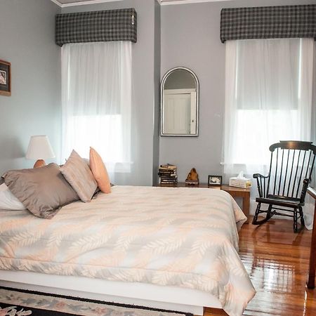 Cedars & Beeches Bed & Breakfast Long Branch Extérieur photo