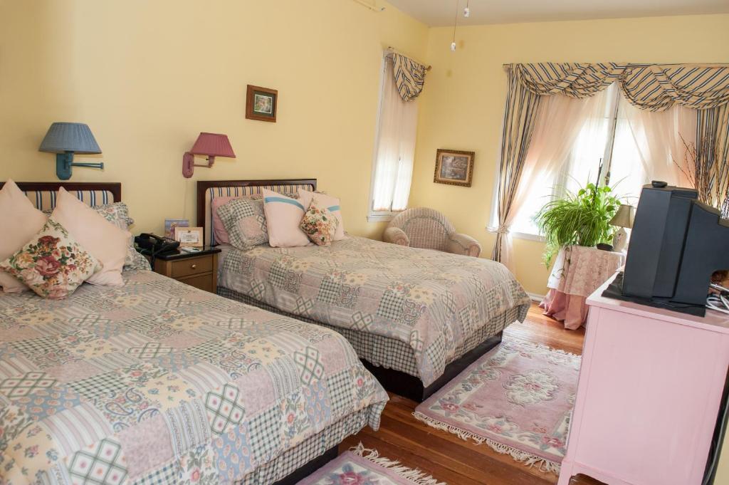Cedars & Beeches Bed & Breakfast Long Branch Chambre photo