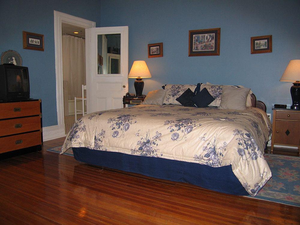 Cedars & Beeches Bed & Breakfast Long Branch Extérieur photo