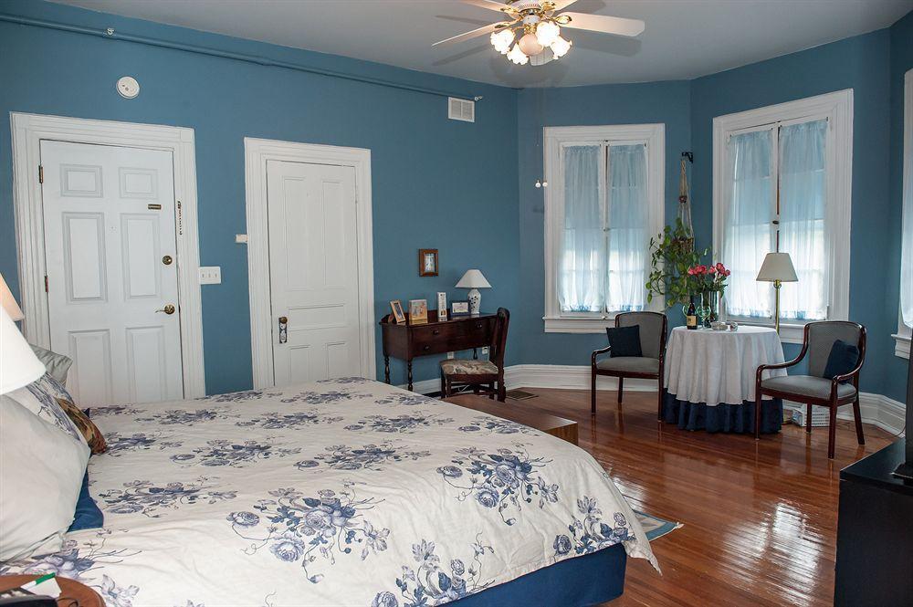 Cedars & Beeches Bed & Breakfast Long Branch Extérieur photo